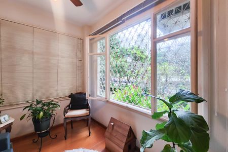 Apartamento à venda com 175m², 3 quartos e sem vaga Apartamento à venda com 175m², 3 quartos e sem vagaSala