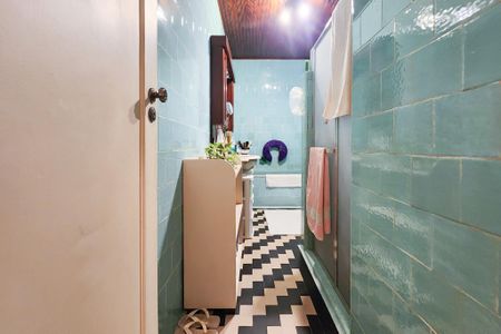 Apartamento à venda com 175m², 3 quartos e sem vaga Apartamento à venda com 175m², 3 quartos e sem vagaBanheiro 1