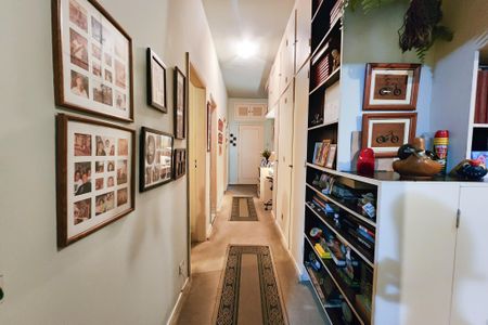 Apartamento à venda com 175m², 3 quartos e sem vaga Apartamento à venda com 175m², 3 quartos e sem vagaCorredor