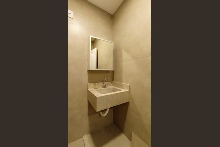 Banheiro Social de kitnet/studio para alugar com 1 quarto, 28m² em Farroupilha, Porto Alegre