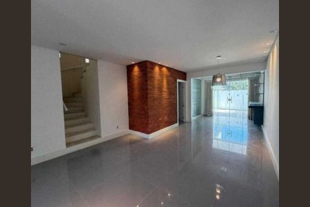 Casa para alugar com 3 quartos, 214m² em Buritis, Belo Horizonte