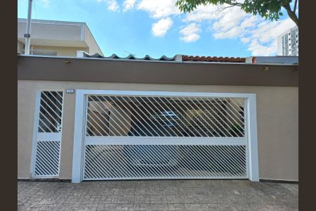 Casa à venda com 200m², 4 quartos e 2 vagas Casa à venda com 200m², 4 quartos e 2 vagasGaragem