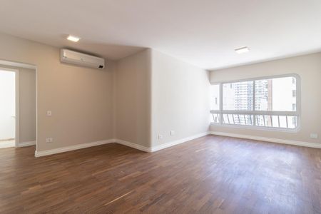 Sala de apartamento para alugar com 4 quartos, 125m² em Vila Nova Conceição, São Paulo