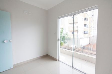 Casa para alugar com 112m², 3 quartos e 2 vagas Casa para alugar com 112m², 3 quartos e 2 vagasQuarto