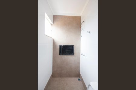 Casa para alugar com 112m², 3 quartos e 2 vagas Casa para alugar com 112m², 3 quartos e 2 vagasBanheiro da Suite