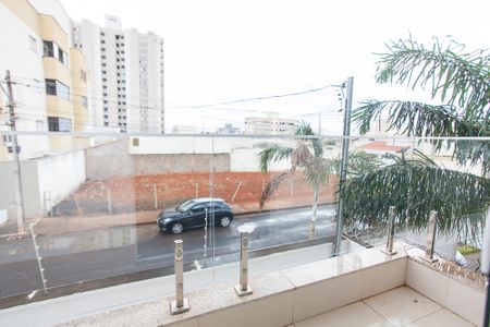 Casa para alugar com 112m², 3 quartos e 2 vagas Casa para alugar com 112m², 3 quartos e 2 vagasVaranda dos Quartos