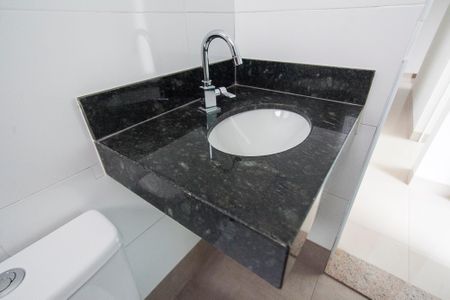 Casa para alugar com 112m², 3 quartos e 2 vagas Casa para alugar com 112m², 3 quartos e 2 vagasBanheiro Social