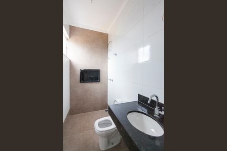 Casa para alugar com 112m², 3 quartos e 2 vagas Casa para alugar com 112m², 3 quartos e 2 vagasBanheiro da Suite