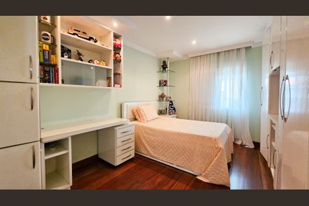 Casa à venda com 297m², 4 quartos e 2 vagasQuarto 4