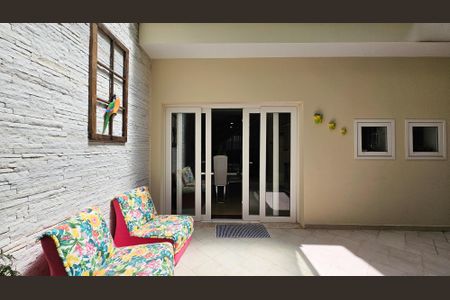 Casa à venda com 297m², 4 quartos e 2 vagasÁrea de Serviço