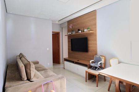 Sala de apartamento à venda com 2 quartos, 56m² em Fernão Dias, Belo Horizonte