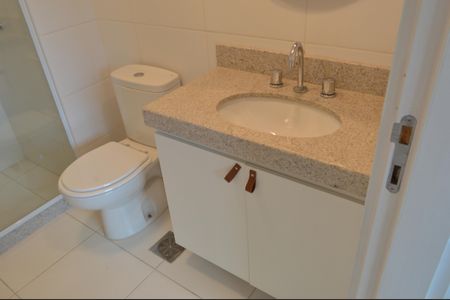 Apartamento para alugar com 79m², 2 quartos e 1 vaga Apartamento para alugar com 79m², 2 quartos e 1 vagaBanheiro da Suíte 1