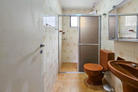 Apartamento para alugar com 107m², 3 quartos e 1 vaga Apartamento para alugar com 107m², 3 quartos e 1 vagaBanheiro da Suíte