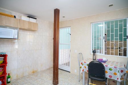 Casa à venda com 450m², 3 quartos e 8 vagas Casa à venda com 450m², 3 quartos e 8 vagasCozinha