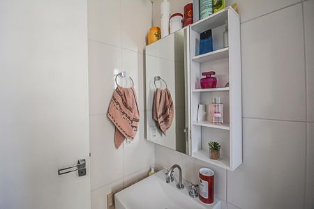 Apartamento à venda com 71m², 3 quartos e 2 vagasBanheiro da Suíte