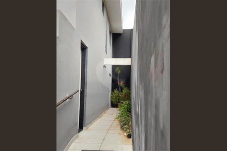 Casa à venda com 238m², 5 quartos e 4 vagas