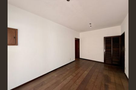 Sala de casa para alugar com 3 quartos, 200m² em Jardim Aeroporto, São Paulo
