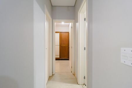 Apartamento à venda com 72m², 2 quartos e 2 vagasCorredor