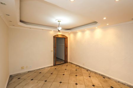 Casa para alugar com 210m², 3 quartos e 2 vagasSala