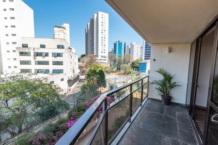 Apartamento à venda com 113m², 3 quartos e 2 vagas Apartamento à venda com 113m², 3 quartos e 2 vagasVaranda