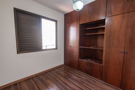 Apartamento à venda com 113m², 3 quartos e 2 vagas Apartamento à venda com 113m², 3 quartos e 2 vagasQuarto 1