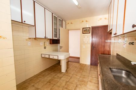 Apartamento à venda com 113m², 3 quartos e 2 vagas Apartamento à venda com 113m², 3 quartos e 2 vagasCozinha