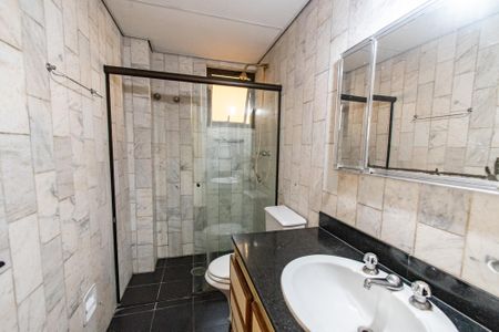 Apartamento à venda com 113m², 3 quartos e 2 vagas Apartamento à venda com 113m², 3 quartos e 2 vagasBanheiro Social