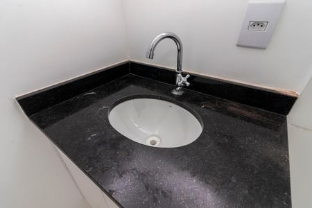 Banheiro de apartamento à venda com 1 quarto, 21m² em Santana, São Paulo