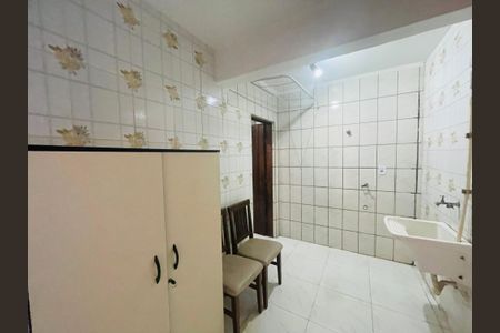 Casa à venda com 150m², 3 quartos e 2 vagasÁrea de Serviço