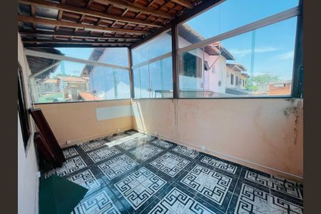 Casa à venda com 150m², 3 quartos e 2 vagasTerraco