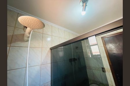 Casa à venda com 150m², 3 quartos e 2 vagasBanheiro 2