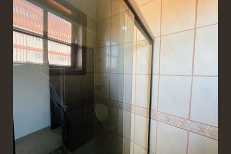 Casa à venda com 150m², 3 quartos e 2 vagasBanheiro 1