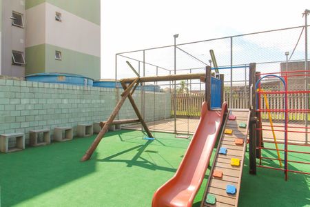 Apartamento à venda com 51m², 2 quartos e 1 vaga Apartamento à venda com 51m², 2 quartos e 1 vagaÁrea comum - Playground