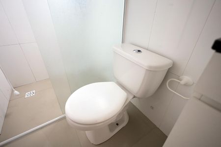 Apartamento à venda com 79m², 3 quartos e 2 vagas Apartamento à venda com 79m², 3 quartos e 2 vagasBanheiro da Suíte