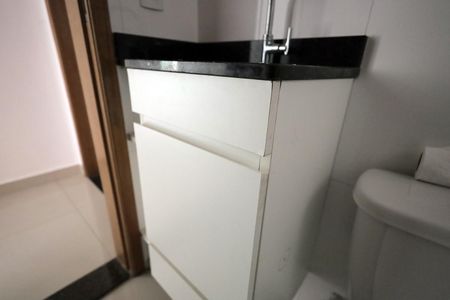 Apartamento à venda com 79m², 3 quartos e 2 vagas Apartamento à venda com 79m², 3 quartos e 2 vagasBanheiro Social