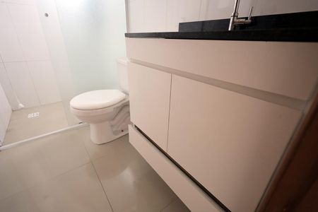 Apartamento à venda com 79m², 3 quartos e 2 vagas Apartamento à venda com 79m², 3 quartos e 2 vagasBanheiro da Suíte