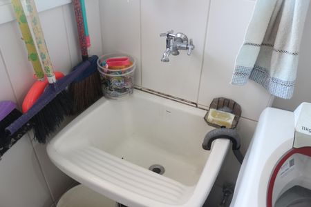 Apartamento à venda com 64m², 2 quartos e 1 vagaÁrea de Serviço