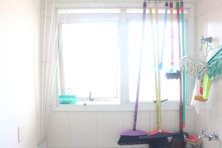 Apartamento à venda com 64m², 2 quartos e 1 vagaÁrea de Serviço