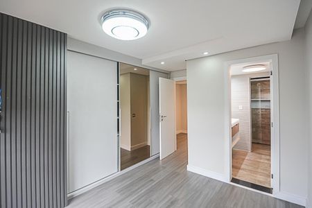 Apartamento à venda com 288m², 3 quartos e 3 vagas Apartamento à venda com 288m², 3 quartos e 3 vagas Suíte