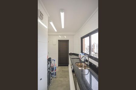 Apartamento à venda com 288m², 3 quartos e 3 vagas Apartamento à venda com 288m², 3 quartos e 3 vagasÁrea de Serviço