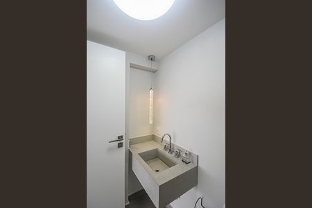 Apartamento à venda com 288m², 3 quartos e 3 vagas Apartamento à venda com 288m², 3 quartos e 3 vagasLavabo