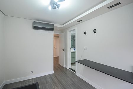 Apartamento à venda com 288m², 3 quartos e 3 vagas Apartamento à venda com 288m², 3 quartos e 3 vagasSuíte 2