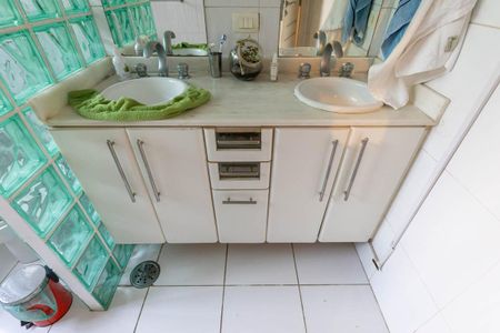 Apartamento à venda com 150m², 3 quartos e 1 vagaBanheiro da Suíte