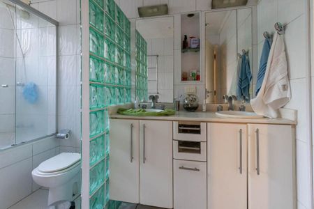 Apartamento à venda com 150m², 3 quartos e 1 vagaBanheiro da Suíte