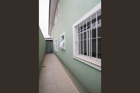 Casa à venda com 200m², 3 quartos e 4 vagas Casa à venda com 200m², 3 quartos e 4 vagasQuintal