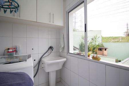 Casa à venda com 200m², 3 quartos e 4 vagas Casa à venda com 200m², 3 quartos e 4 vagasÁrea de Serviço