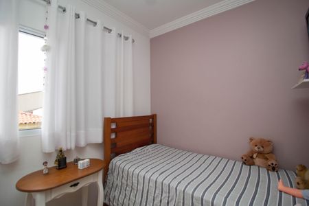 Casa à venda com 200m², 3 quartos e 4 vagas Casa à venda com 200m², 3 quartos e 4 vagasQuarto 2