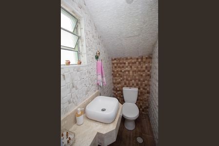 Casa à venda com 200m², 3 quartos e 4 vagas Casa à venda com 200m², 3 quartos e 4 vagasBanheiro do Salão