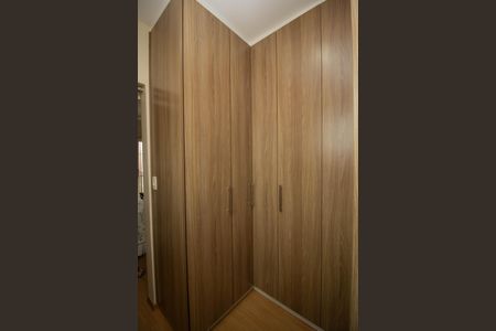 Casa à venda com 200m², 3 quartos e 4 vagas Casa à venda com 200m², 3 quartos e 4 vagasCloset da suíte