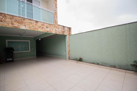 Casa à venda com 200m², 3 quartos e 4 vagas Casa à venda com 200m², 3 quartos e 4 vagasGaragem